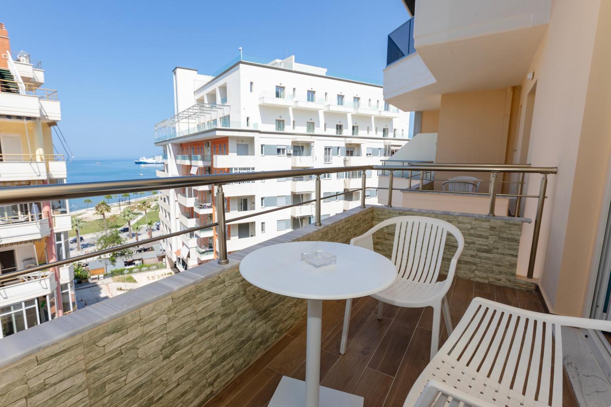 Bed & Breakfast Imperial Visar Vlorë